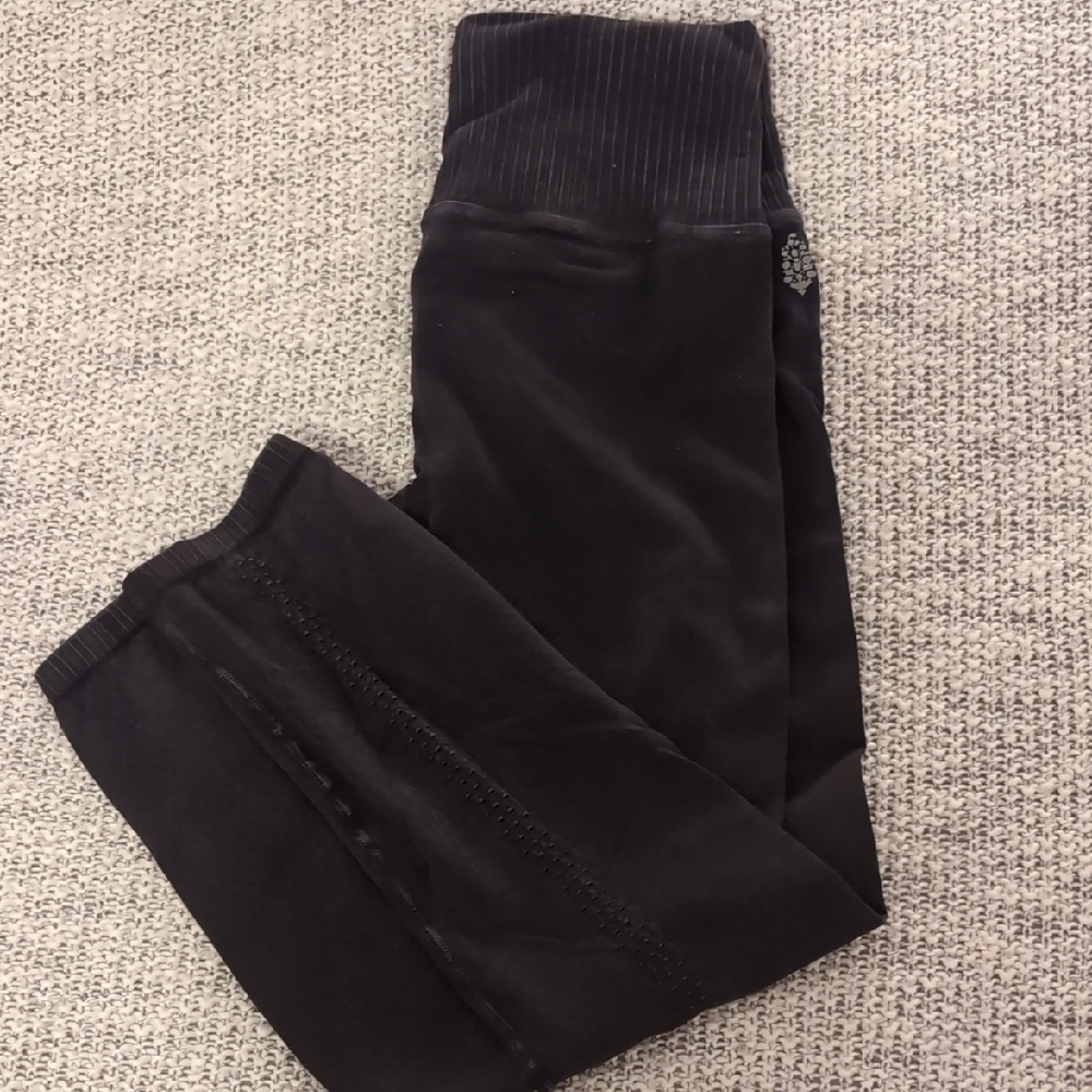 Free People High-Rise 7/8 Length Good Karma Leggings